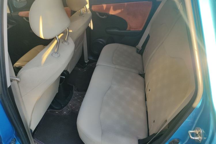 Used Honda Fit 2011 1.3L Manual Comfort Edition