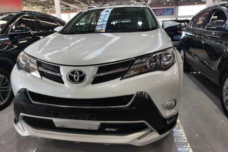 Used Toyota RAV4 2015 2.0L CVT Two-Wheel Drive Fashion Edition
