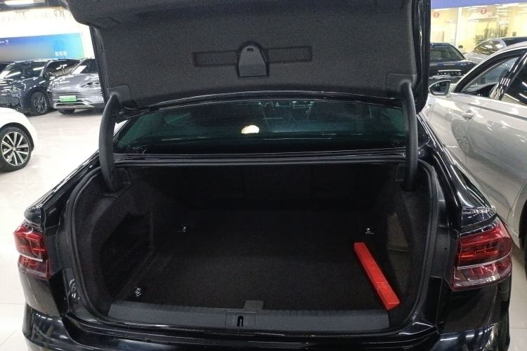 Used Volkswagen Phideon 2018 Revised Version 380TSI Two-Wheel Drive Business Edition