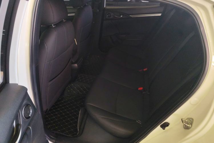 Used Honda Civic 2021 HATCHBACK 220TURBO CVT Trendy Cool Edition
