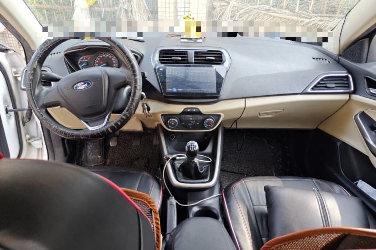 Used Ford Escort 2015 1.5L Manual Comfort Model
