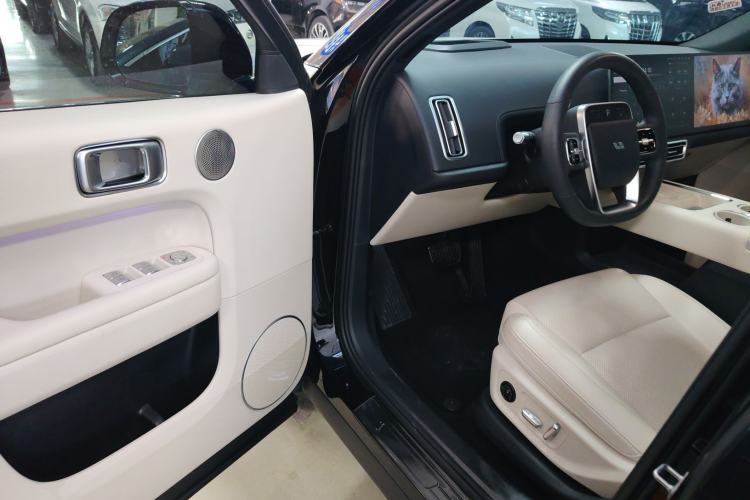 Used Li Auto L6 2024 Pro Model
