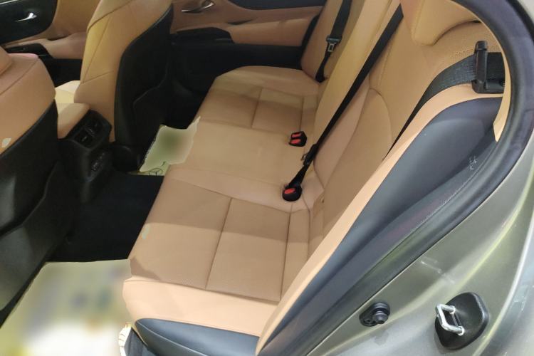 Used Lexus ES 2023 200 Excellence Edition