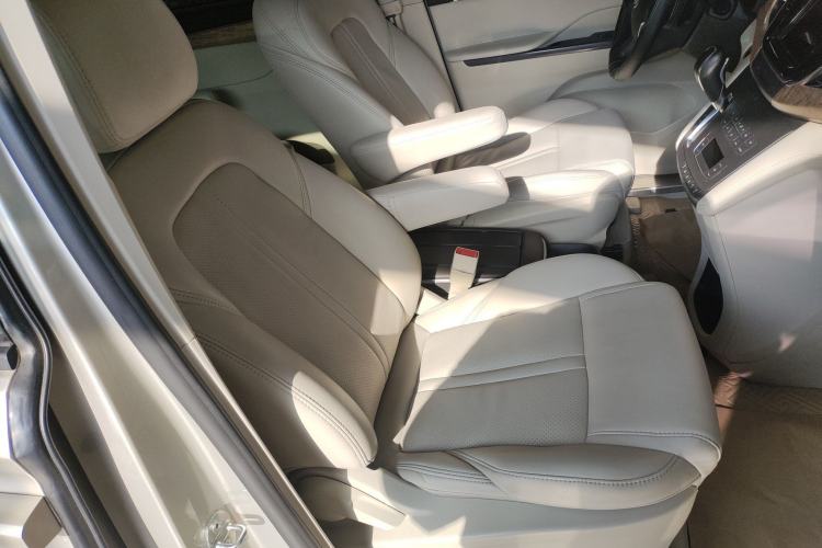 Used Buick GL8 2017 ES 28T Comfort Model China V Standard
