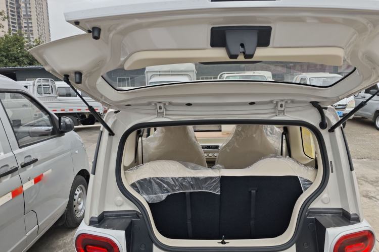 Used Wuling Hongguang MINIEV 2024 3rd Generation 215km Youth Edition
