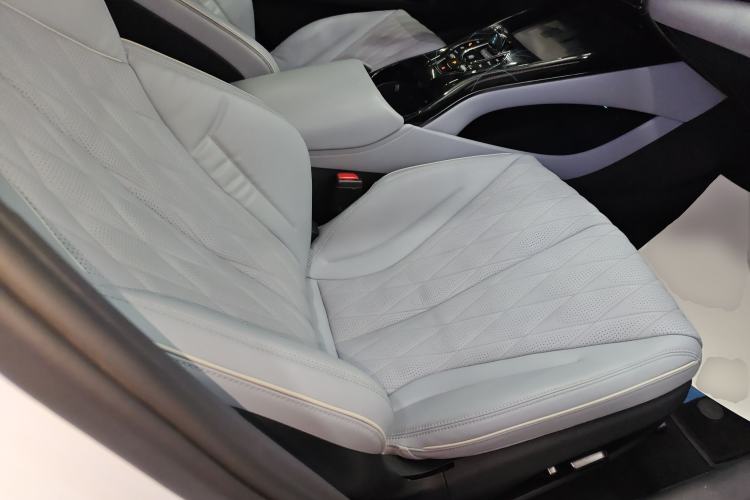 Used BYD Seal 2022 700 km Long-Range Rear-Wheel-Drive Version
