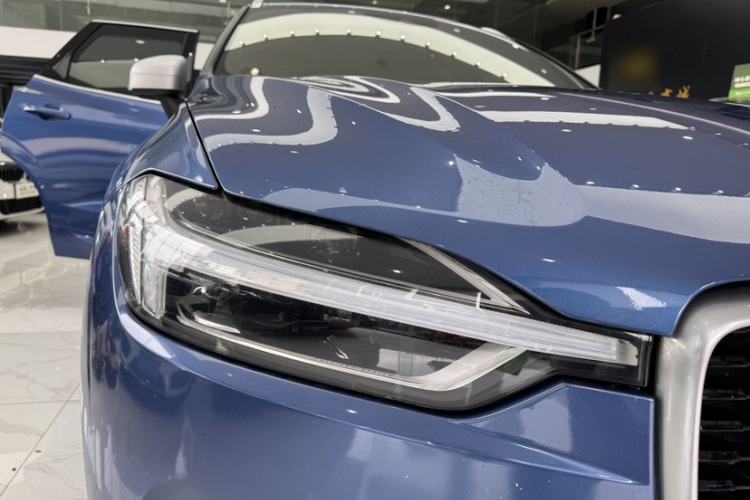 Used Volvo XC60 2018 T5 4x4 Smart & Sporty Edition
