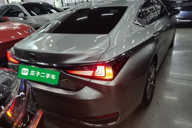 Used Lexus ES 2020 200 Excellence Edition
