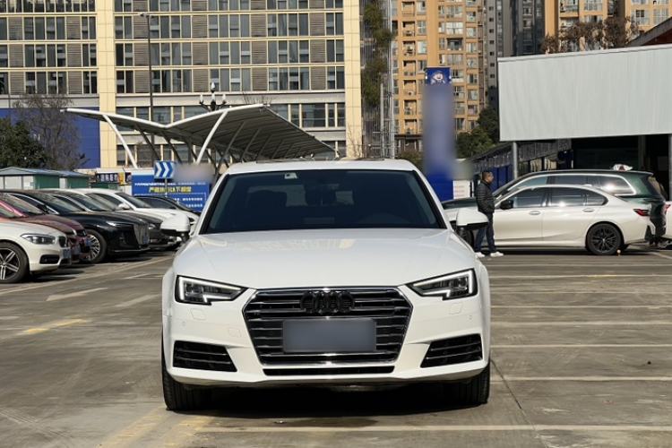 Used Audi A4L 2018 30th Anniversary Edition 40 TFSI Trendy Model
