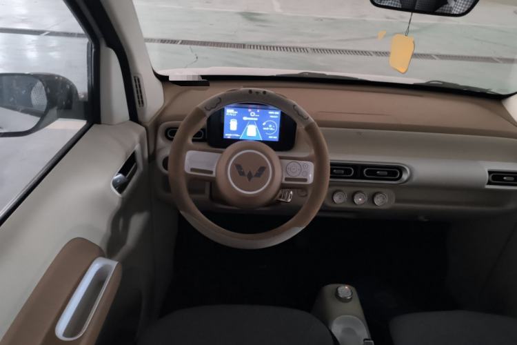 Used Wuling Hongguang MINIEV 2024 3rd Generation 215km Youth Edition
