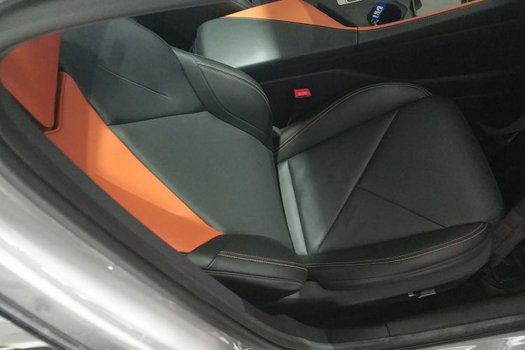 Used Changan UNI-V 2022 1.5T Prestige Version