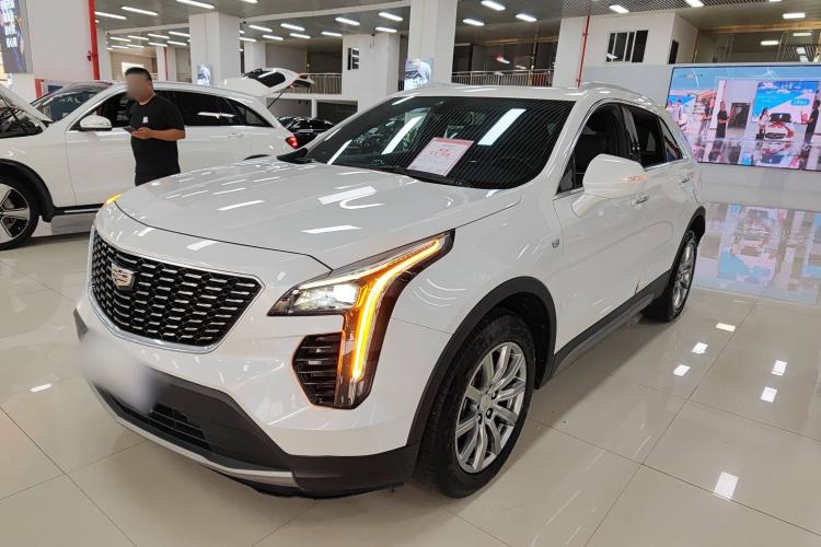 Used Cadillac XT4 2021 28T Two-Wheel Drive Leading Version
