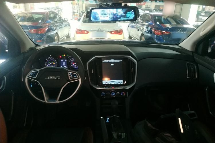 Used JMC Yuhu 7 2017 2.0T Gasoline Automatic 4x4 Luxury Edition JX4G20A5L
