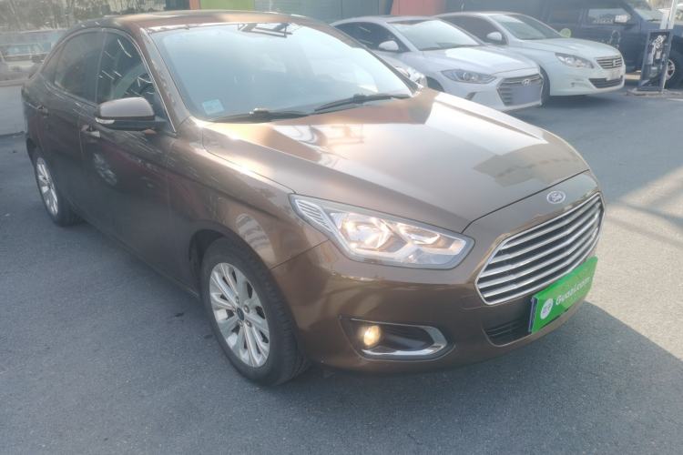 Used Ford Escort 2015 1.5L Automatic Fashion Model

