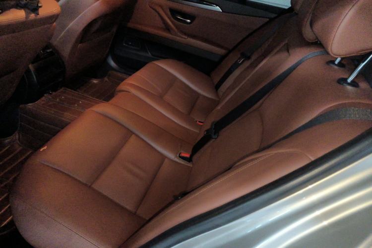 Used BMW 5 Series 2014 520Li Elegant Model
