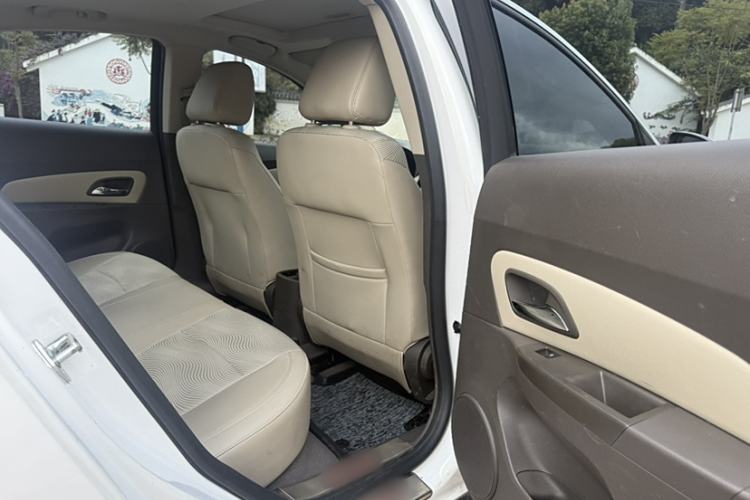 Used Chevrolet Cruze 2015 1.5L Classic SE MT