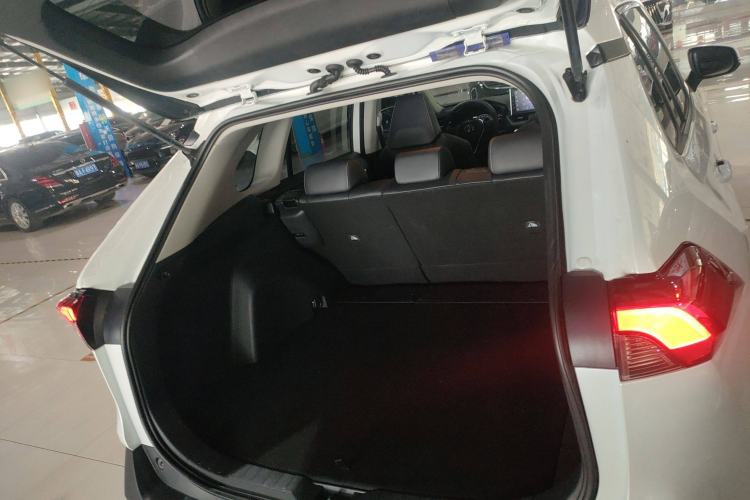 Used Toyota RAV4 2021 2.0L CVT Two-Wheel Drive Fashion PLUS Edition