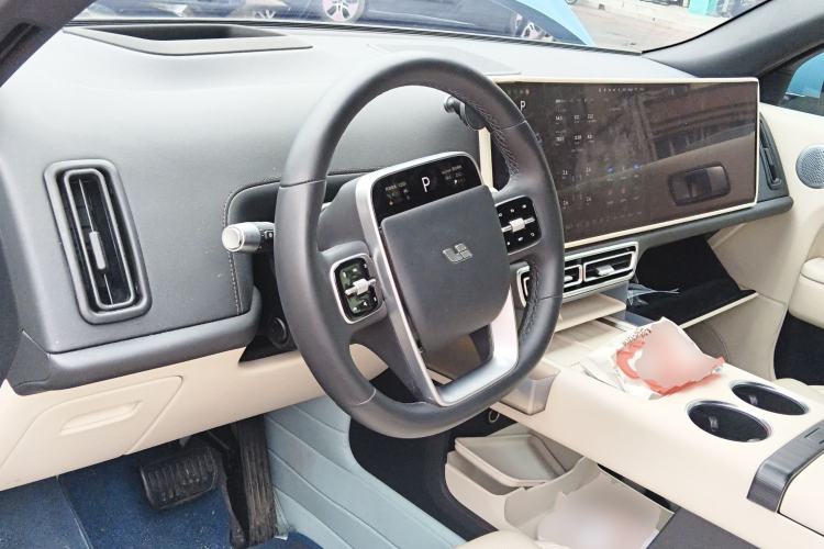 Used Li Auto L8 2024 Ultra Model