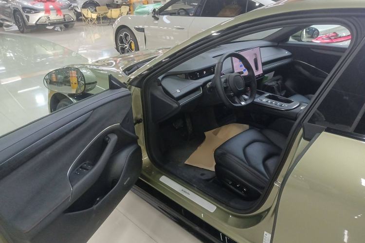 Used  SU7 2024 Rear-Drive Ultra-Long Range Advanced Pro-Level Intelligent Driving Version
