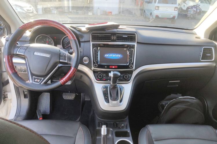 Used Haval H6 2015 Sport Edition 1.5T Automatic Two-Wheel Drive Luxury Model
