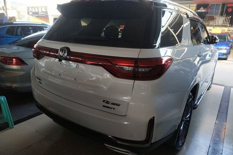 Used Changan CS95 2021 2.0T Four-Wheel Drive Luxury Version
