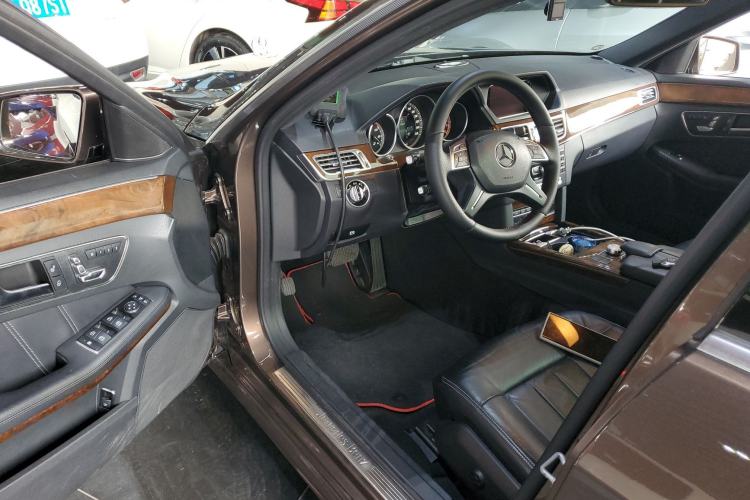 Used Mercedes-Benz E-Class 2014 Facelifted E 260 L Luxury Edition
