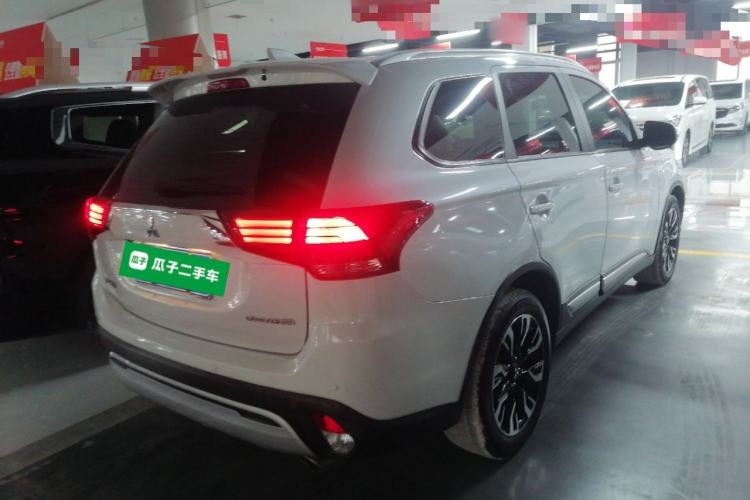 Used Mitsubishi Outlander 2020 2.0L Two-Wheel Drive Enjoyment Version 5 Seats
