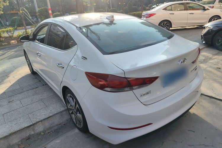 Used Hyundai Elantra 2016 1.6L Automatic ZhiXuan – Elite Version
