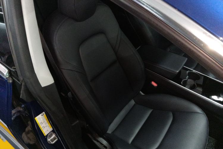 Used Tesla Model 3 2019 Long-Range Rear-Wheel-Drive Version
