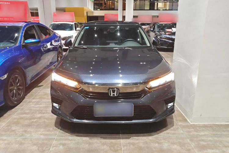 Used Honda Civic 2023 240TURBO CVT Dynamic · Center Stage Special Edition
