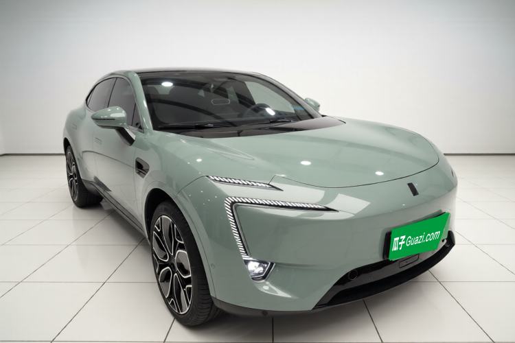 Used  11 2022 Ultra-Long Range Dual-Motor Luxury Edition 4 Seats