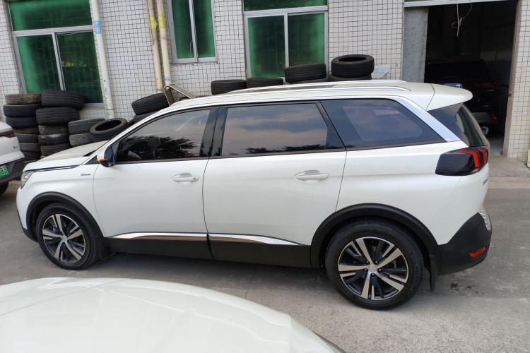 Used Peugeot 5008 2017 380THP 7-Seater Boundary-Free Edition
