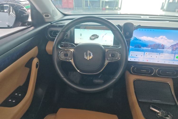 Used Leapmotor C11 2024 All-Electric 580 Luxury Edition
