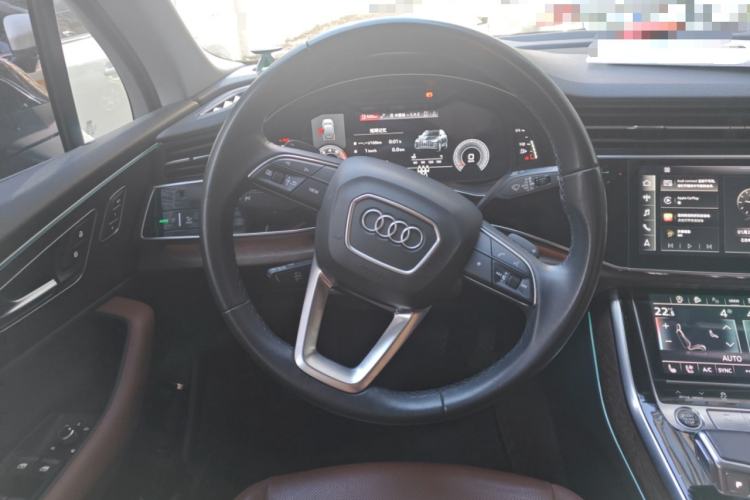 Used Audi Q7 2021 55 TFSI quattro S line Sport model