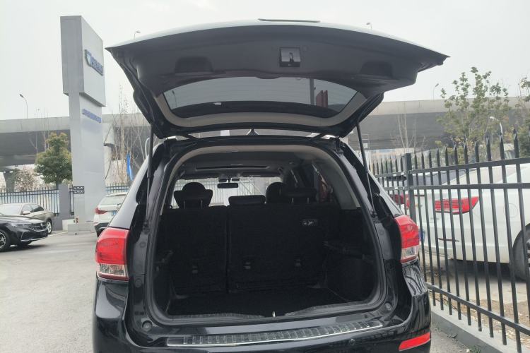 Used Haval H6 2016 Upgraded Model 1.5T Automatic Two-Wheel Drive Prestige Version
