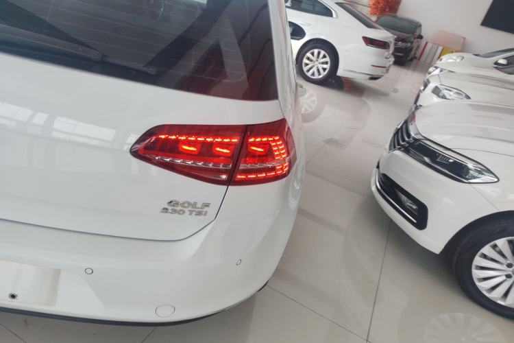 Used Volkswagen Golf 2017 230TSI Automatic Comfort Edition – Celebrating Milestone of One Million Units
