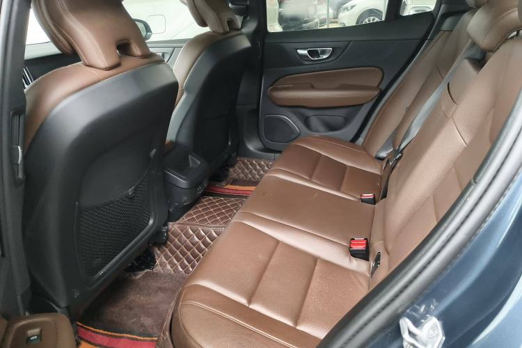 Used Volvo S60 2021 T4 Zhiyi Luxury Edition
