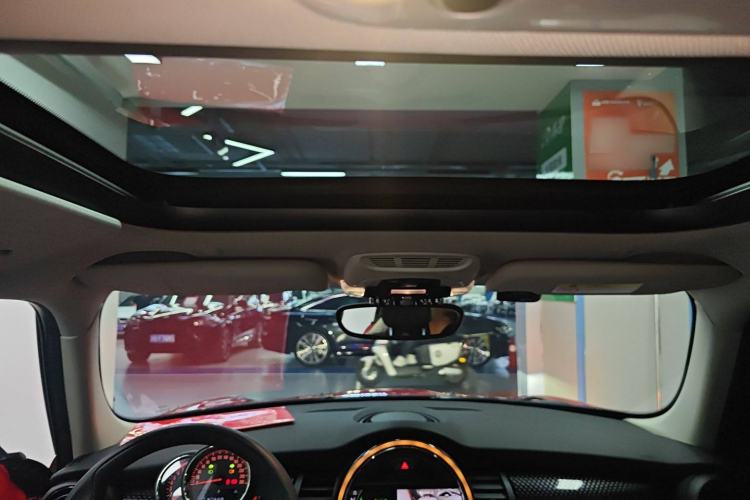 Used  MINI 2019 2.0T COOPER S Classic Edition Five-Door Model
