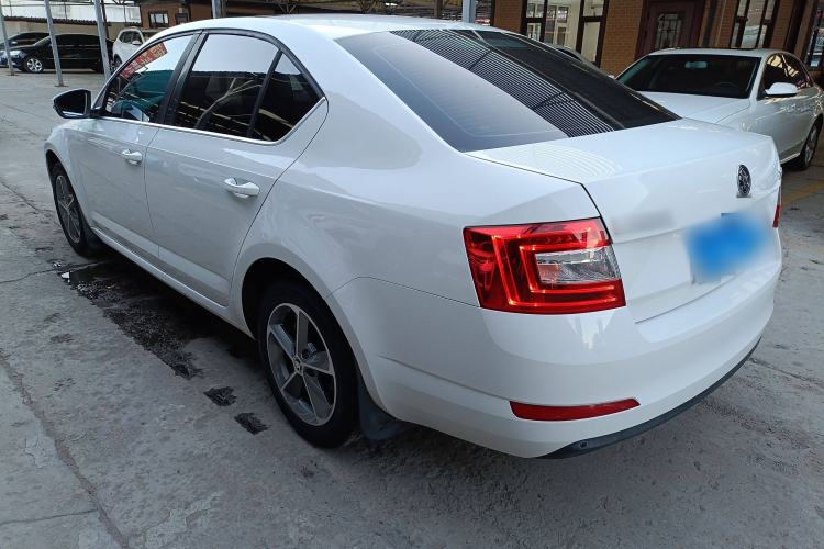 Used Skoda Octavia 2016 1.6L Automatic Chuanxing Edition
