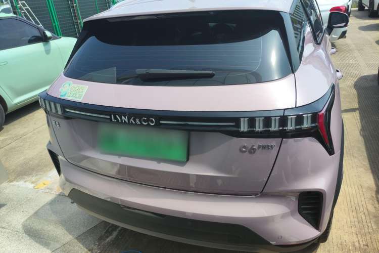 Used Lynk & Co 06 EM-P 2023 1.5T Remix PHEV Shero
