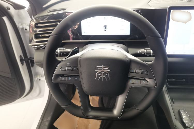 Used BYD Qin L 2025 DM-i Smart Drive 80KM Leading Model