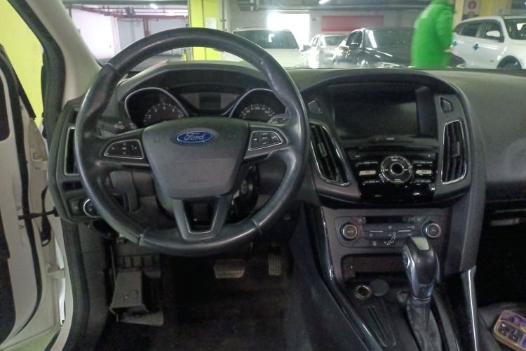 Used Ford Focus 2017 Hatchback 1.6L Automatic Fashion Edition Smart Drive Version