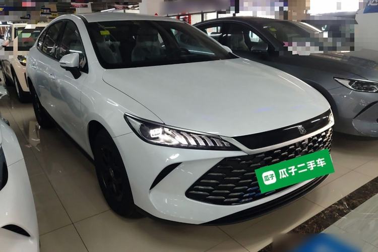 Used BYD Qin PLUS 2025 DM-i Smart Drive 55KM Leading Model
