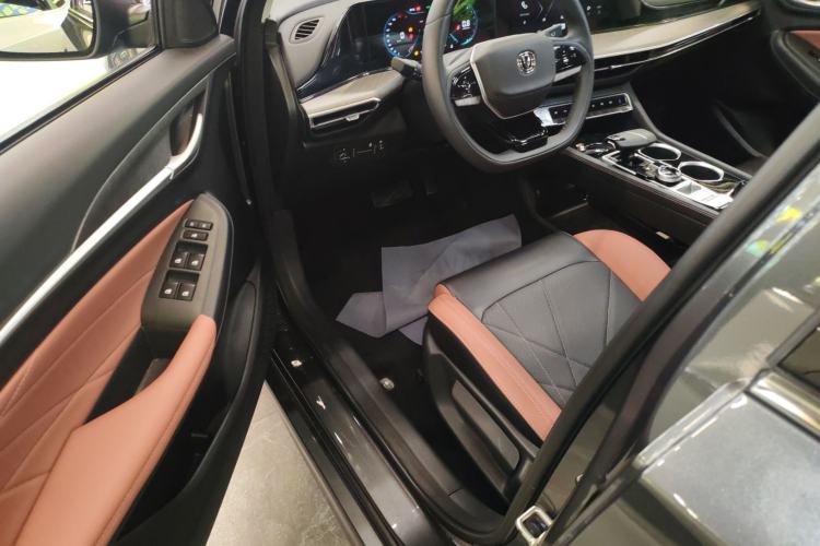 Used Changan Eado 2023 Changan Edition PLUS Blue Whale NE 1.4T GDI DCT Prestige Version
