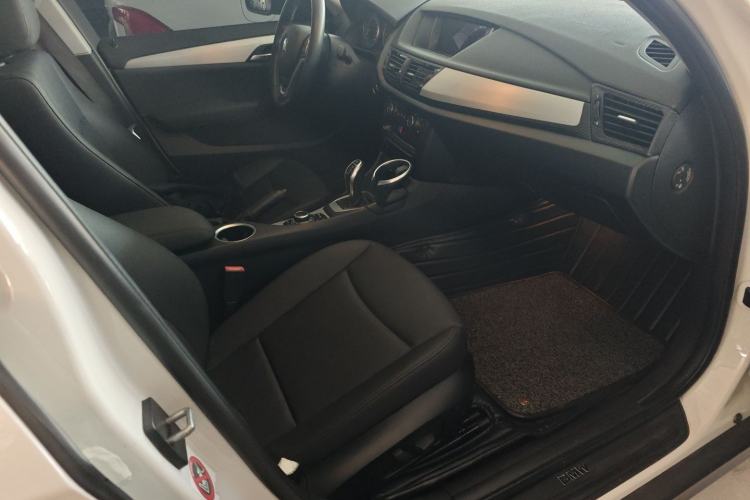 Used BMW X1 2014 sDrive18i Leading Model
