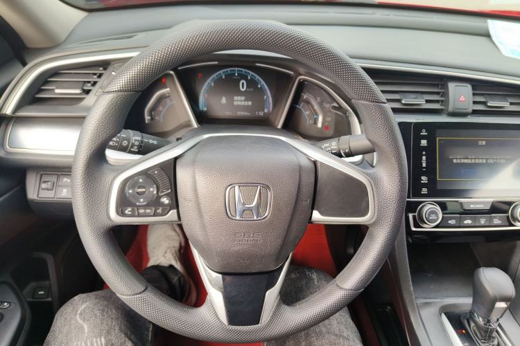 Used Honda Civic 2016 220TURBO CVT Luxury Edition
