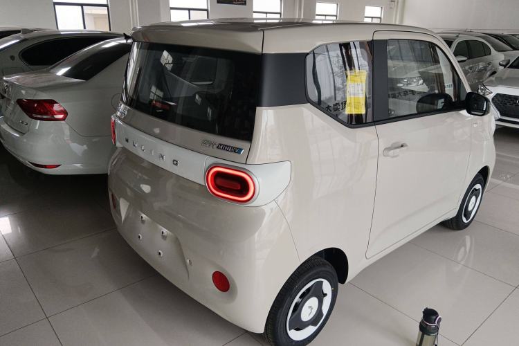 Used Wuling Hongguang MINIEV 2024 3rd Generation 215km Youth Edition
