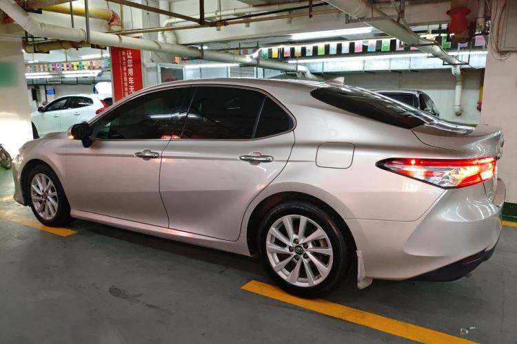 Used Toyota Camry 2021 2.0G Luxury Edition