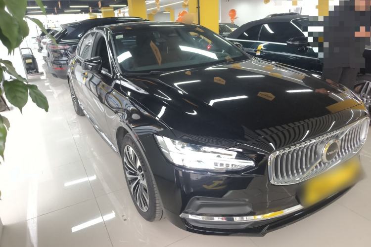 Used Volvo S90 2025 B5 Zhiyi Luxury Edition
