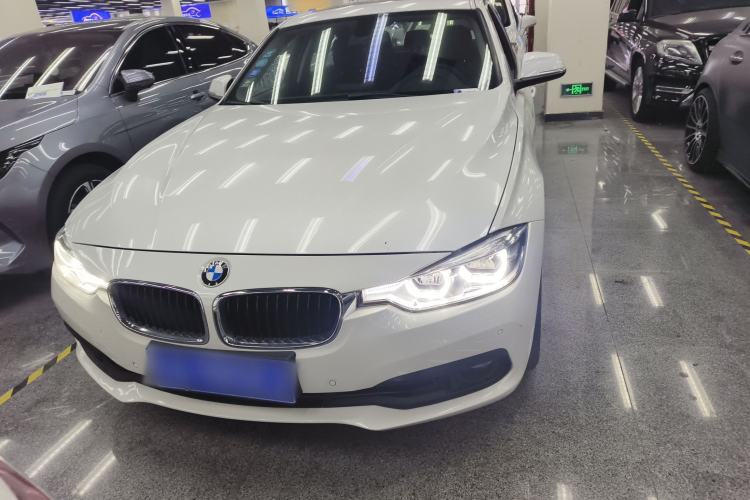 Used BMW 3 Series 2017 318i Fashion Model
